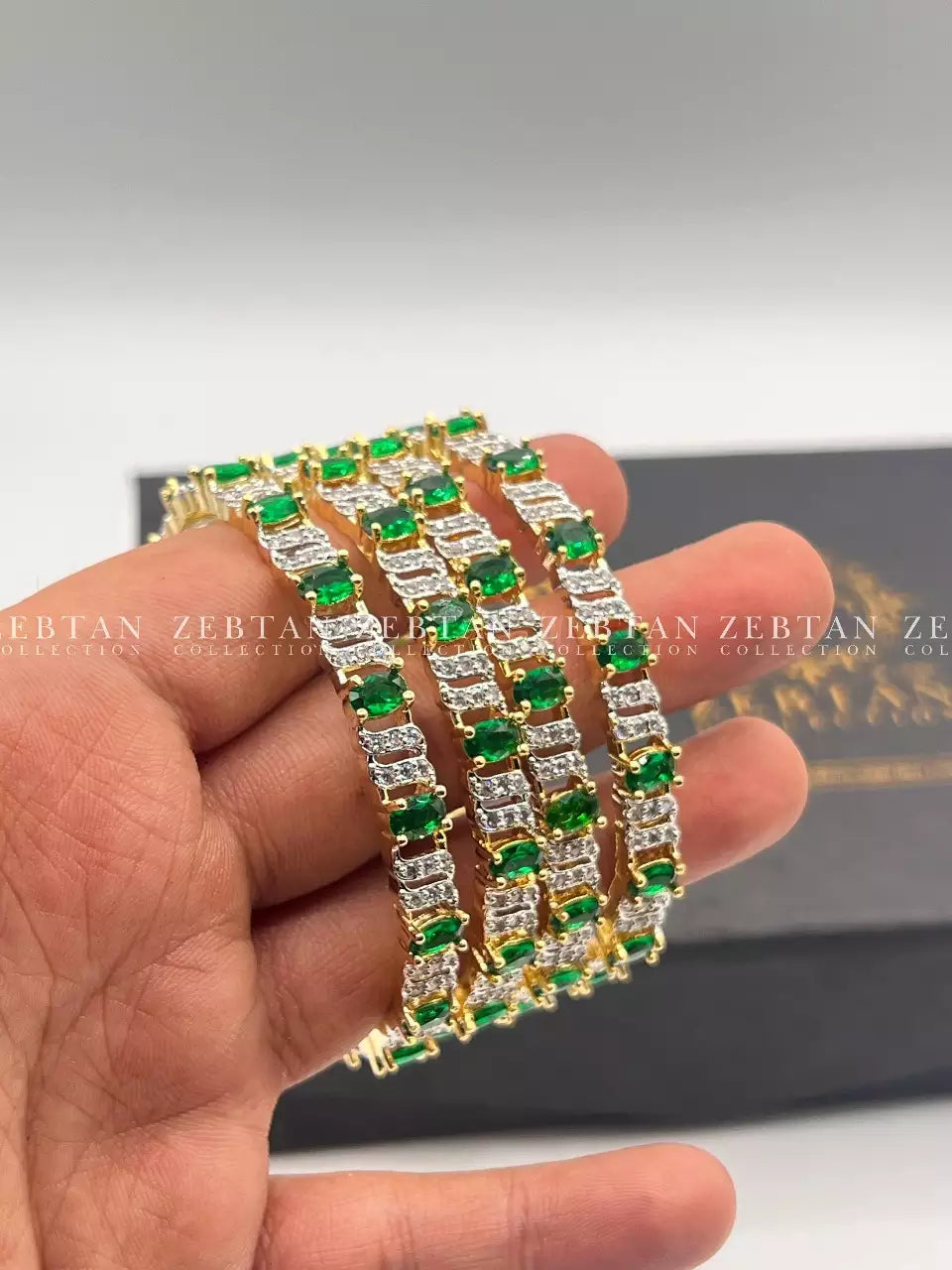 American diamond 4pcs bangles set