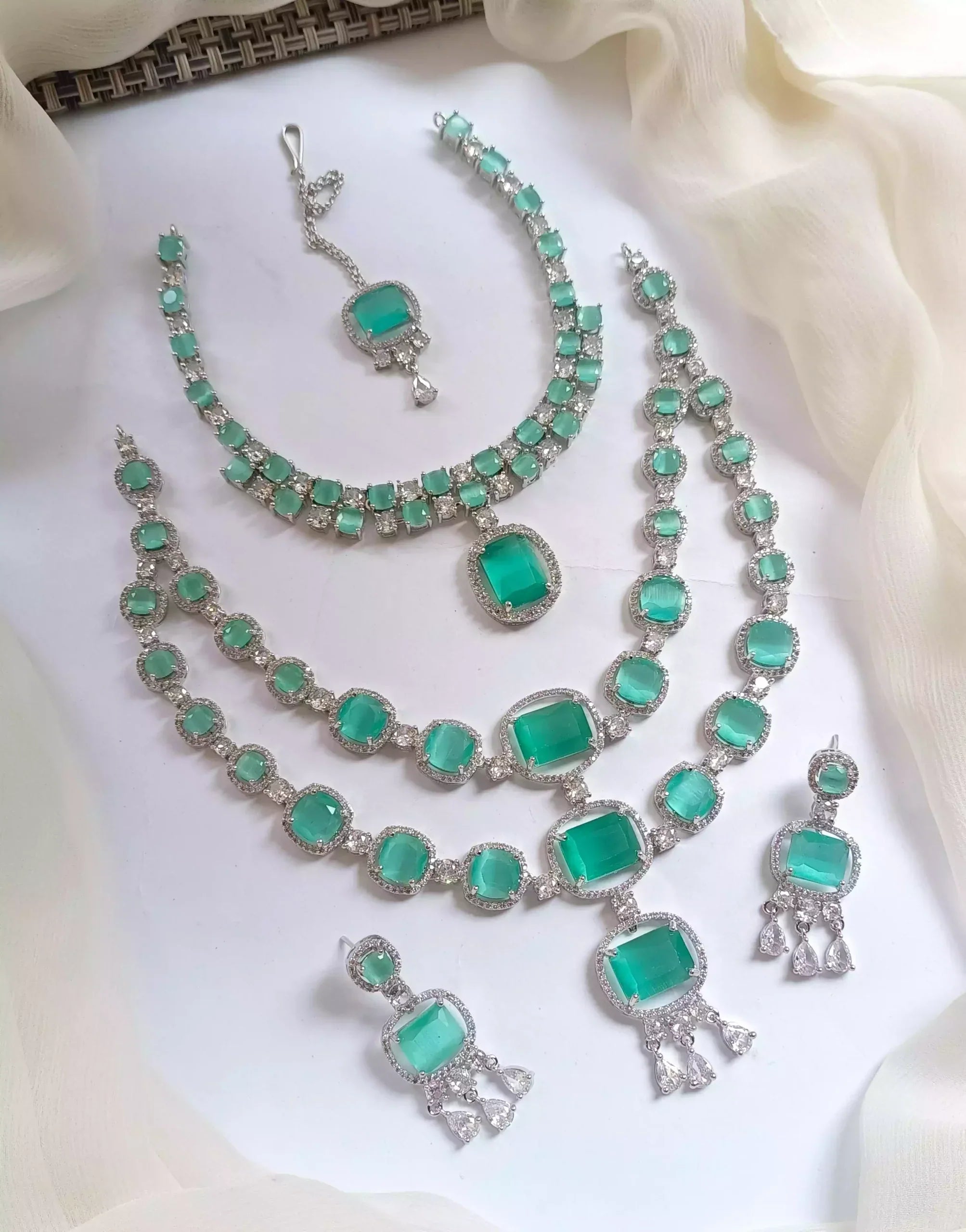 Most demanding bridal set