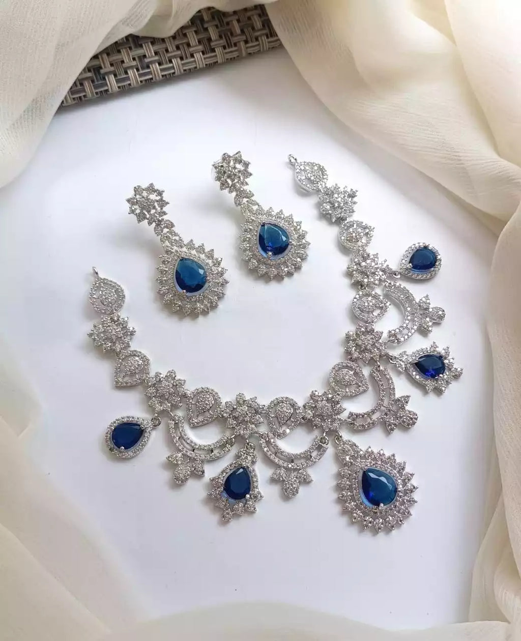 American diamond necklace set