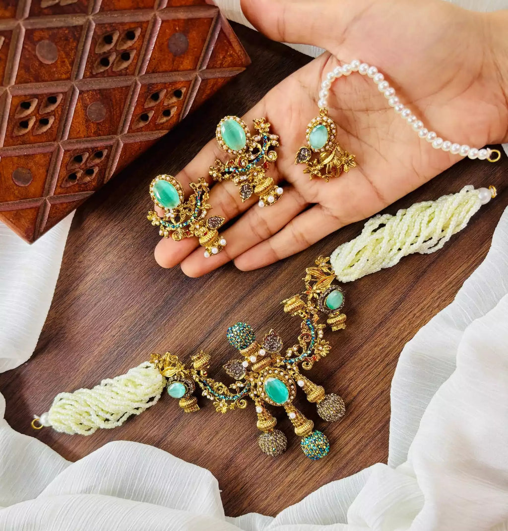 Egyptian choker set