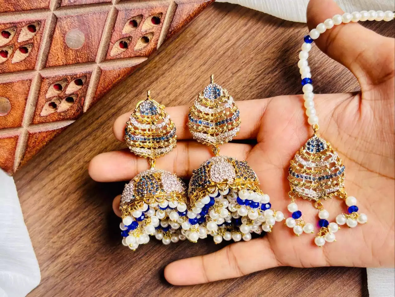 Designer earrings with teeka Main image