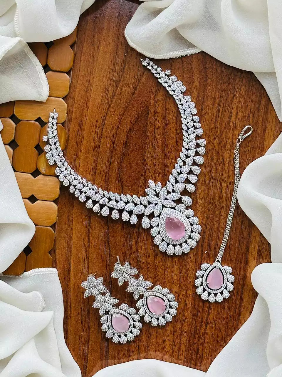 American diamond necklace set