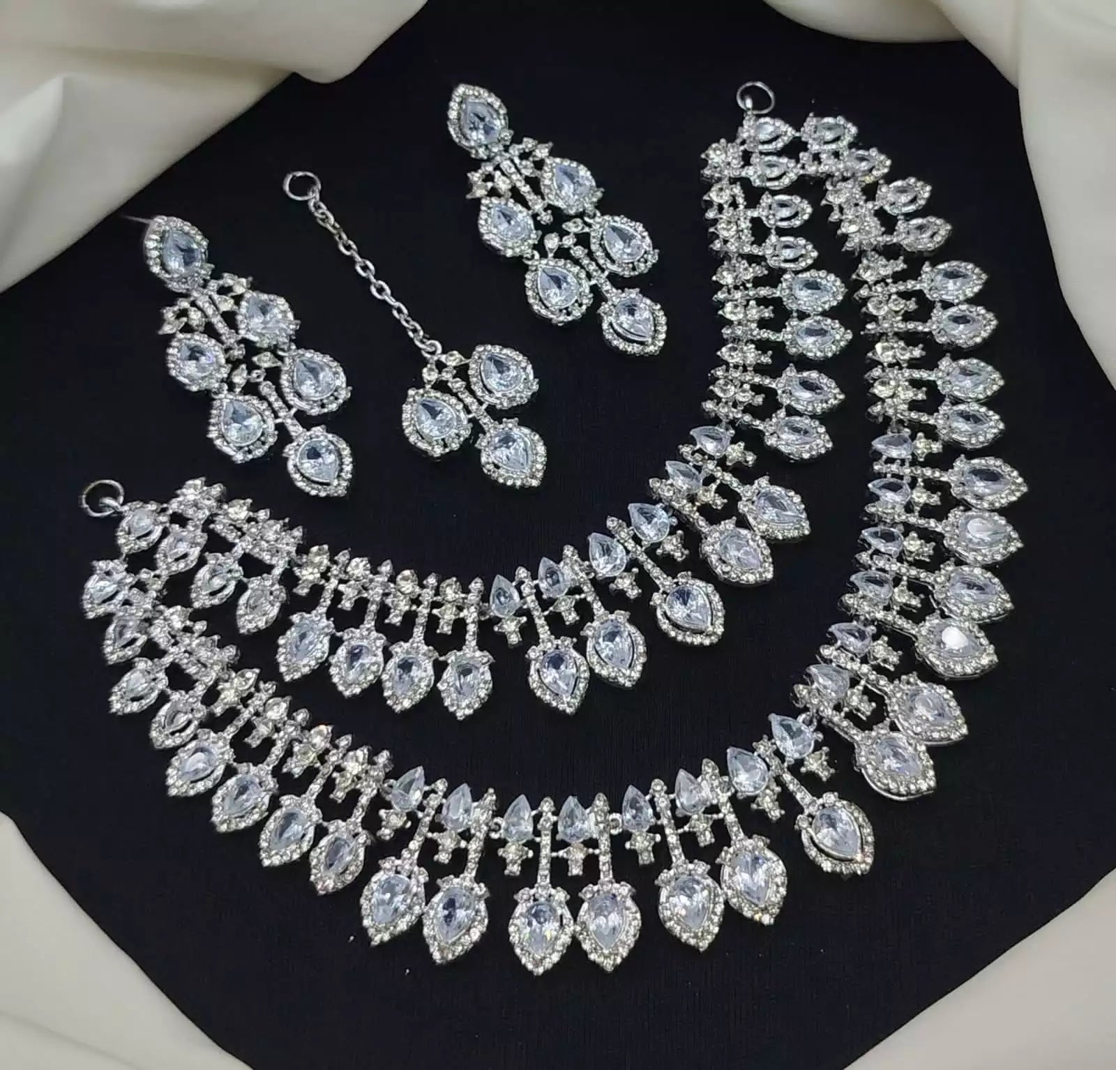 Zircon double layer bridal set