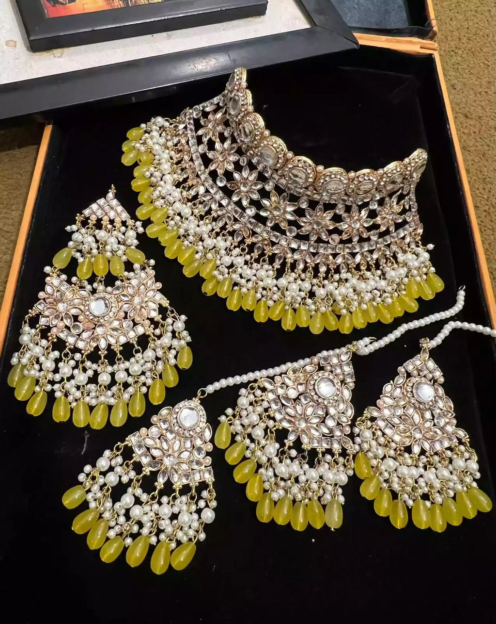 Indian kundan bridal set