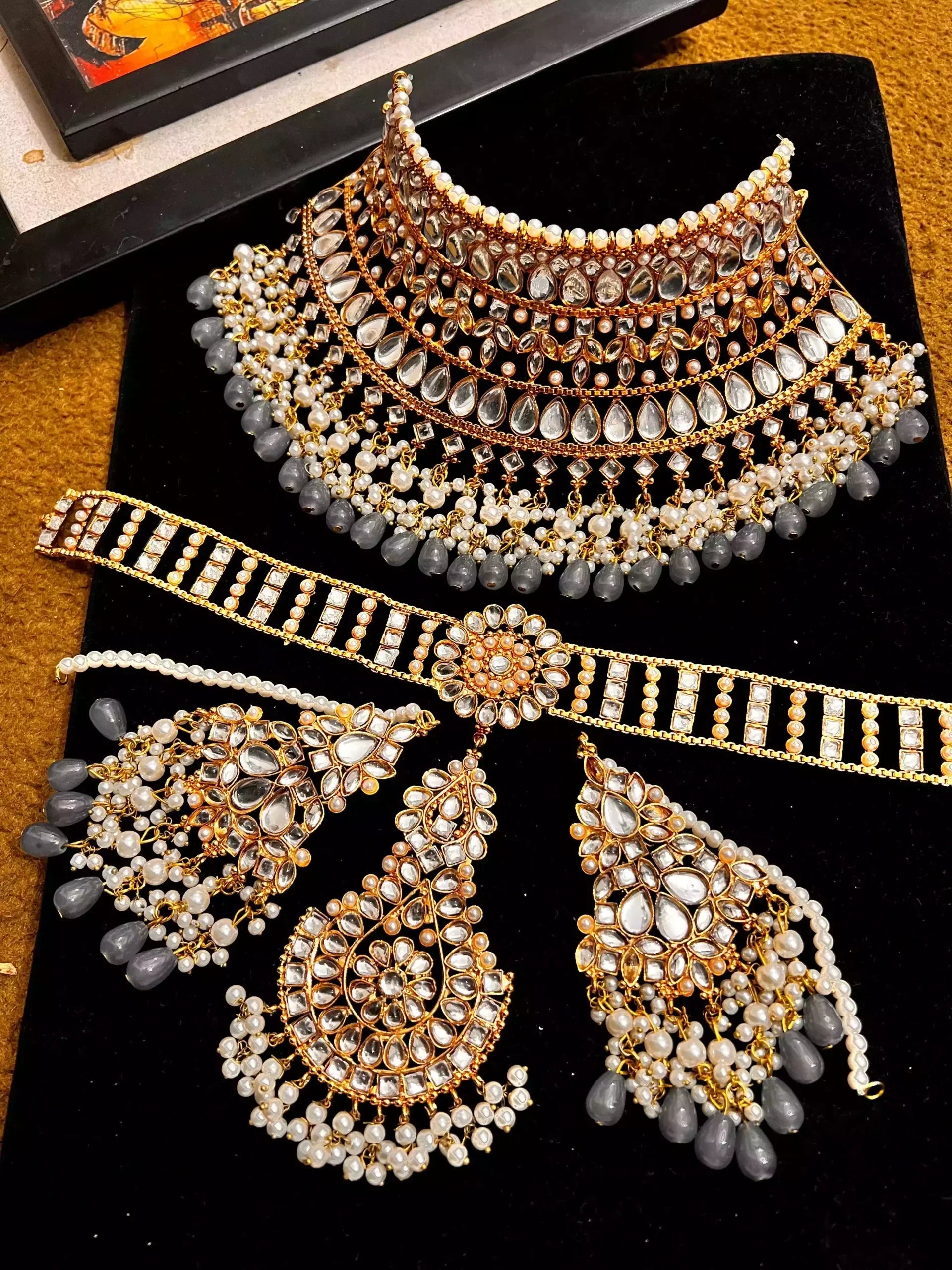 Kundan bridal set with sheesh patti