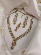 Zircon necklace set with teeka
