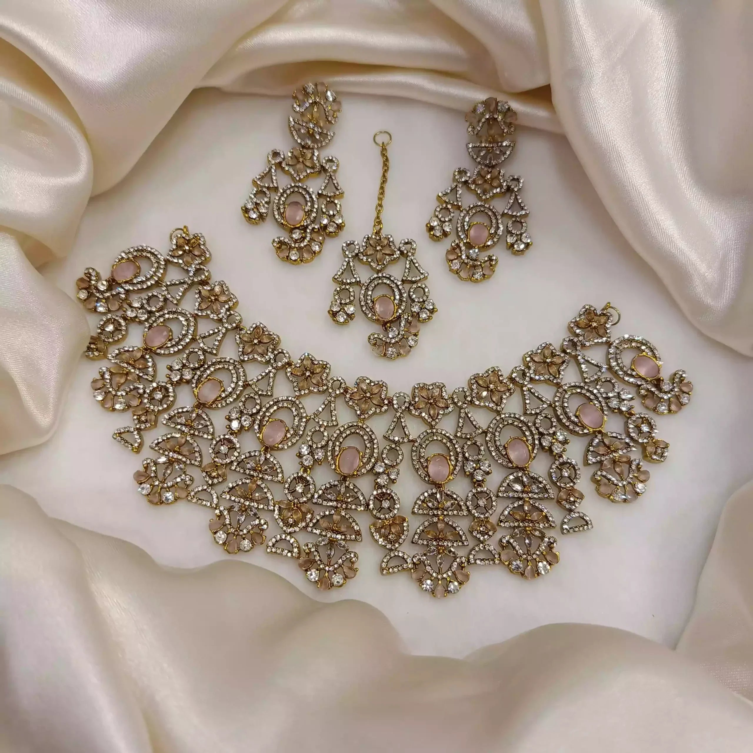 Zircon bridal set with teeka