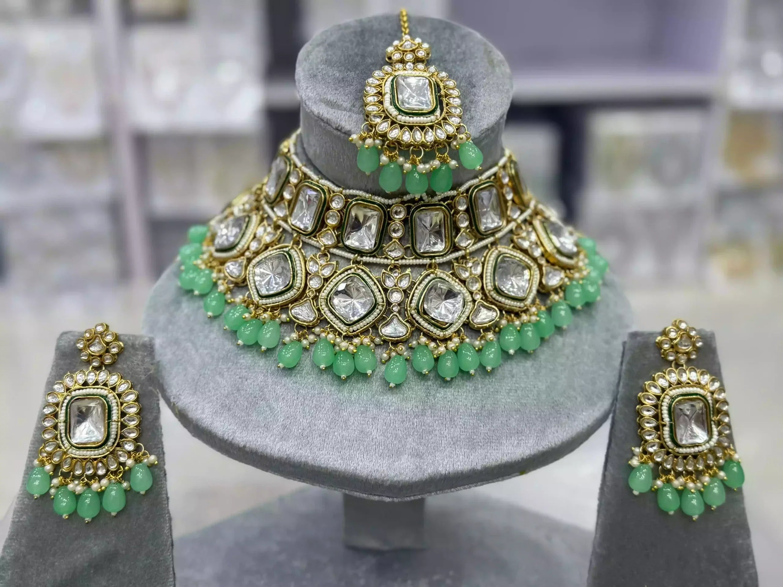 Heavy kundan necklace set