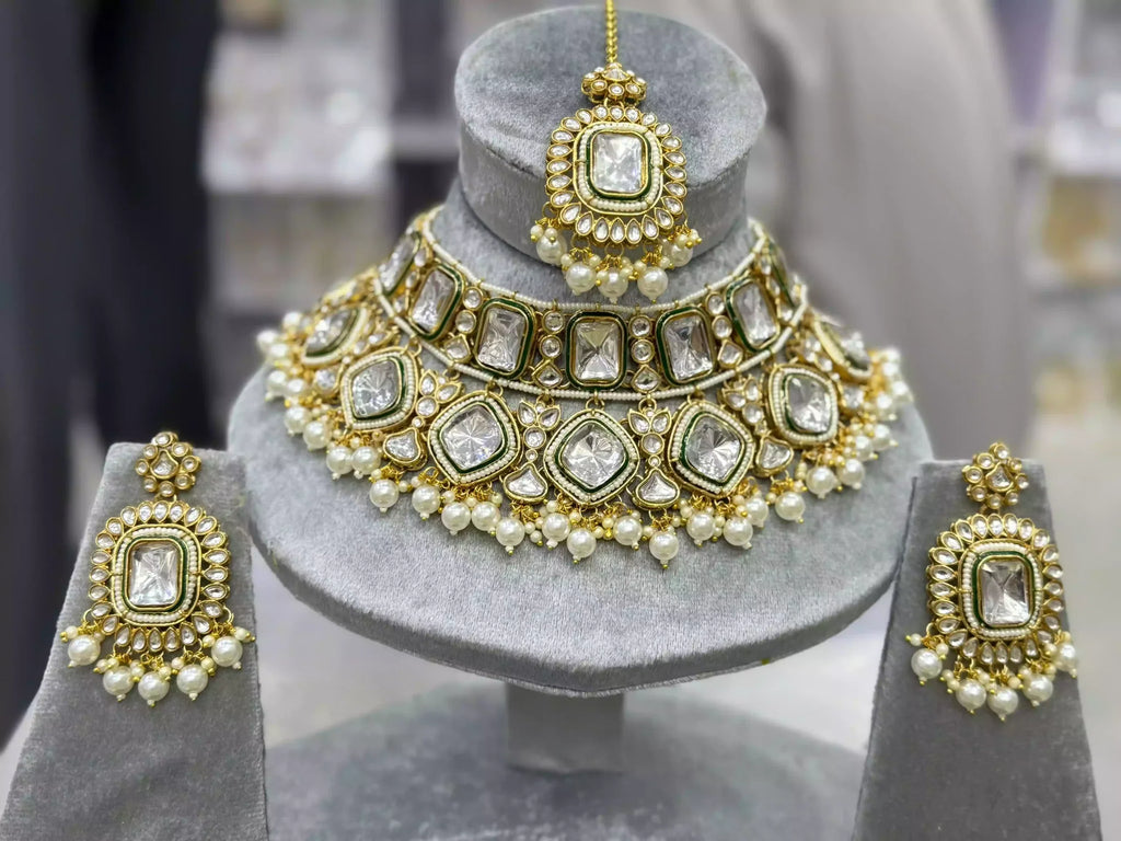 Heavy kundan necklace set