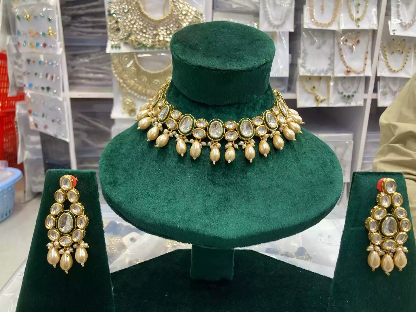 Indian kundan necklace set