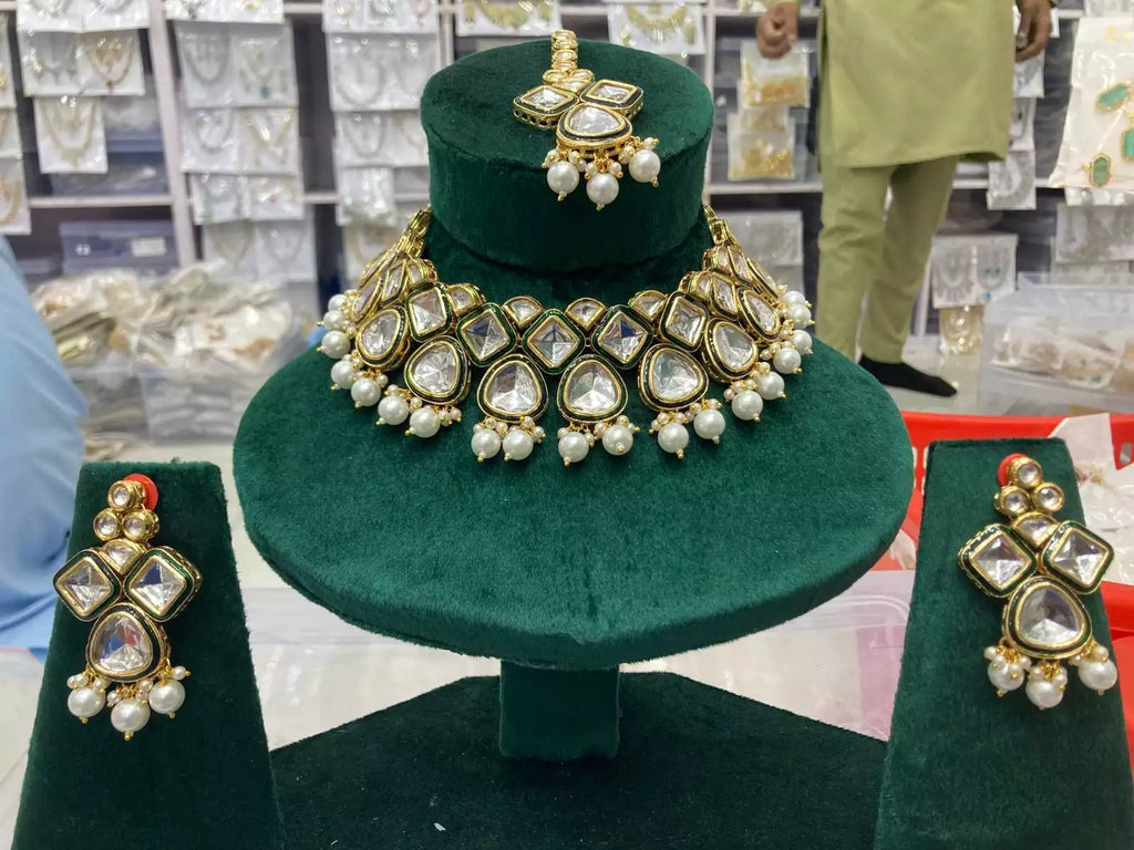 Indian kundan necklace set
