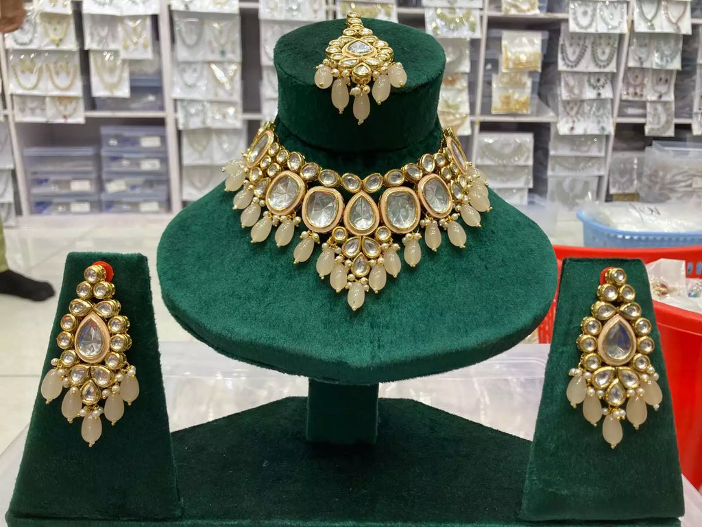 Indian kundan necklace set