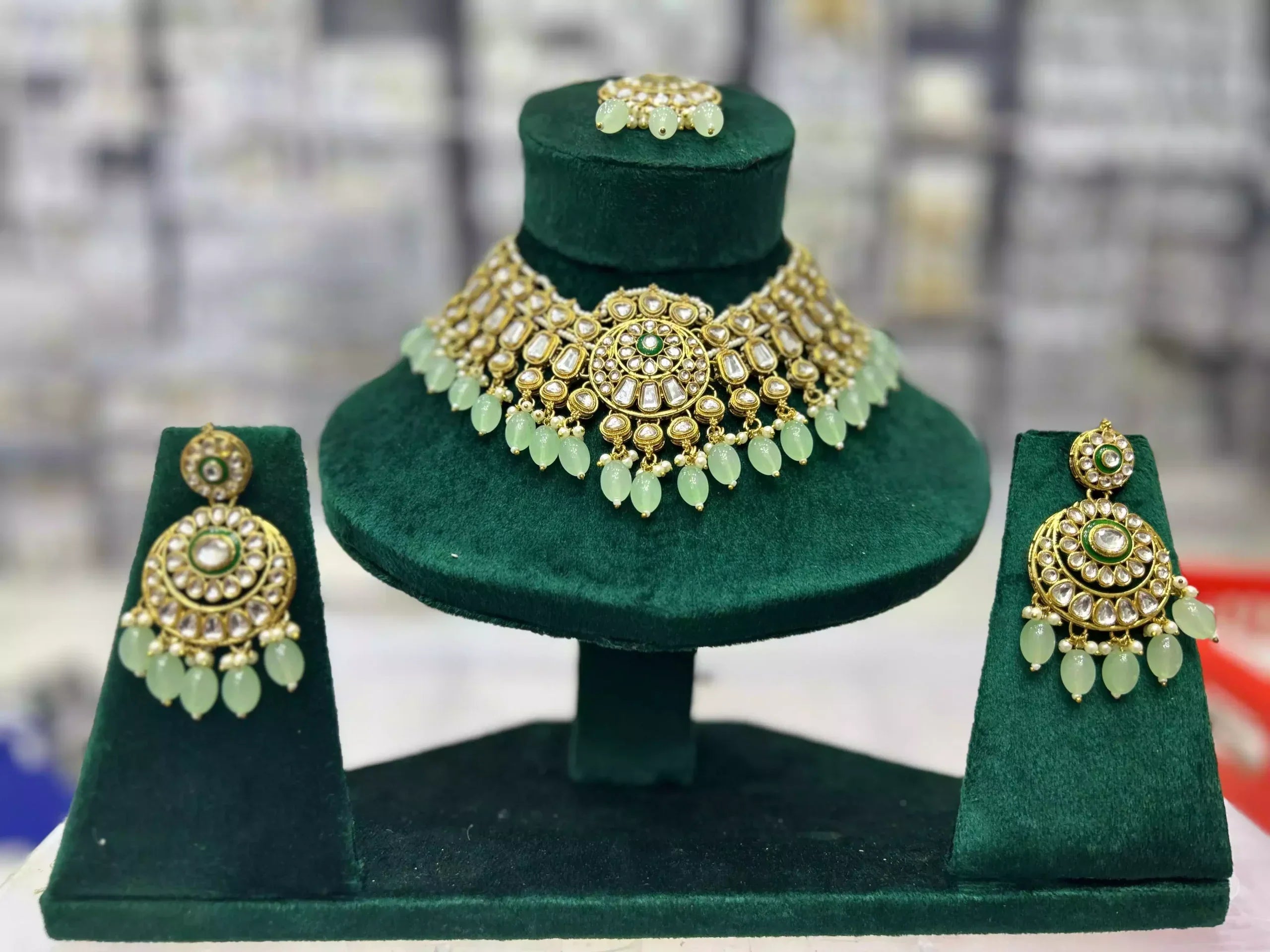 Jaipuri kundan necklace set Secondary image