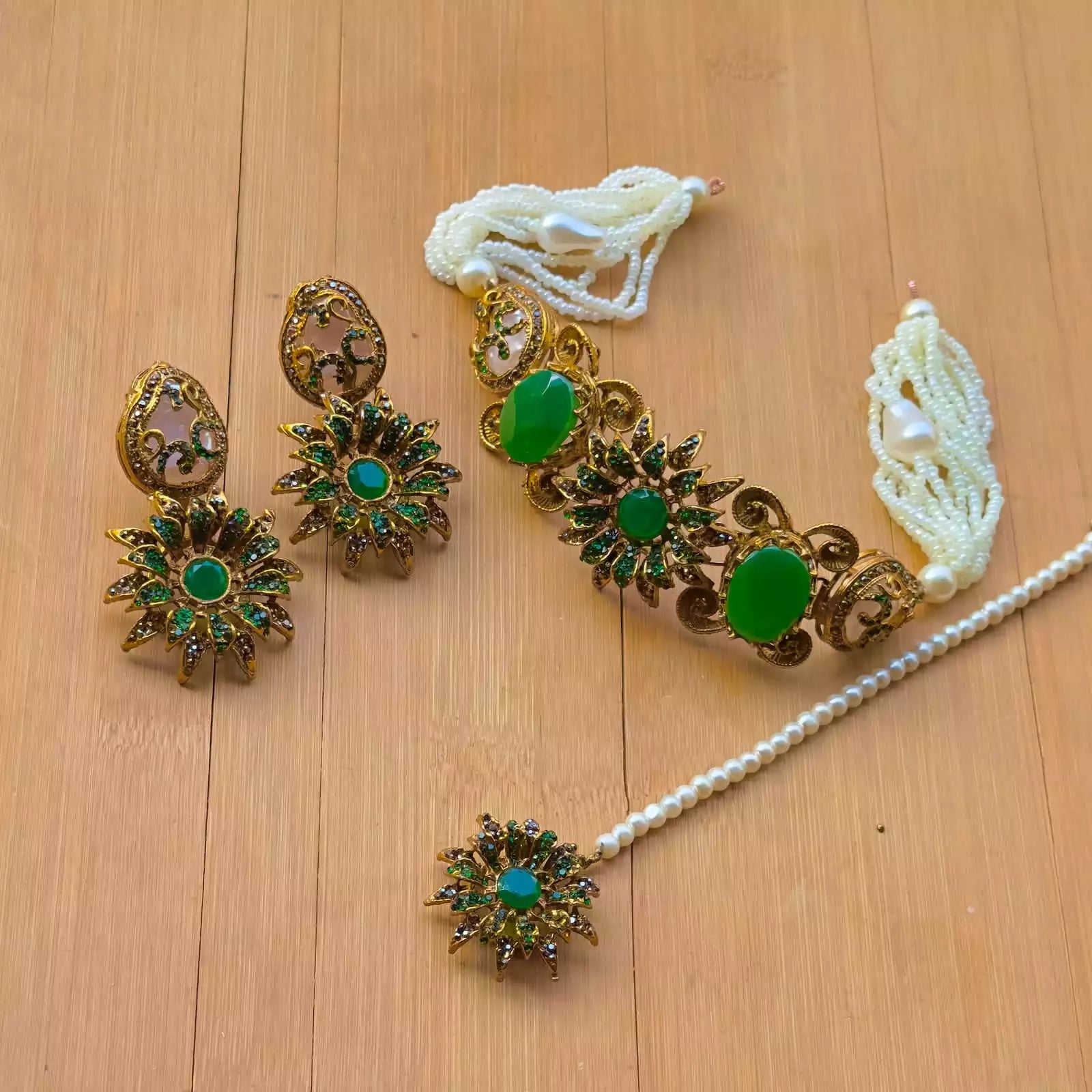 Doublet choker set