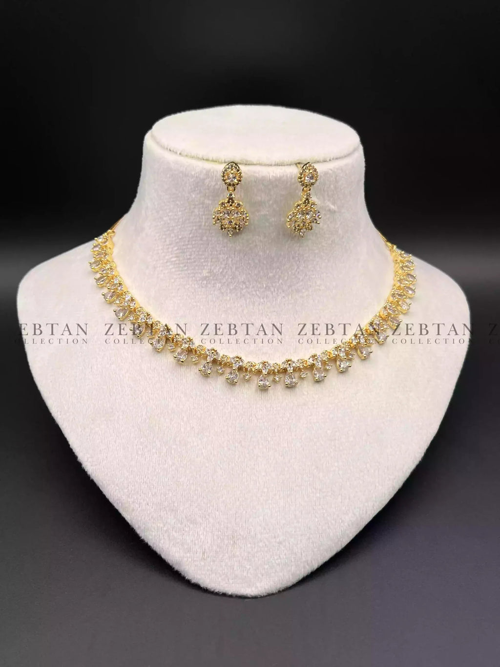Delicate AD zircon necklace set
