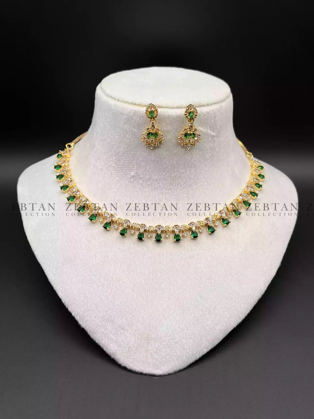 Delicate AD zircon necklace set