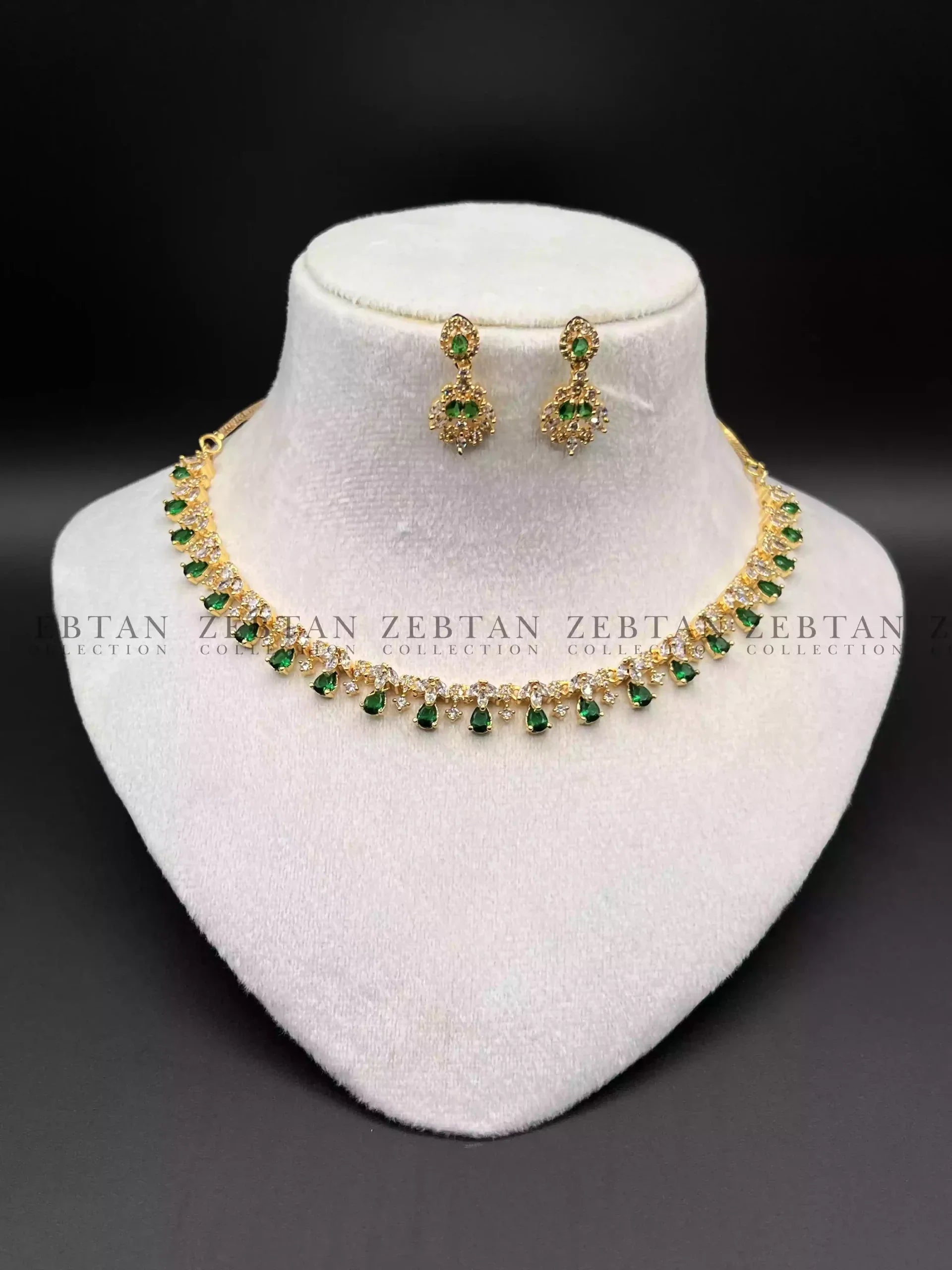 Delicate AD zircon necklace set