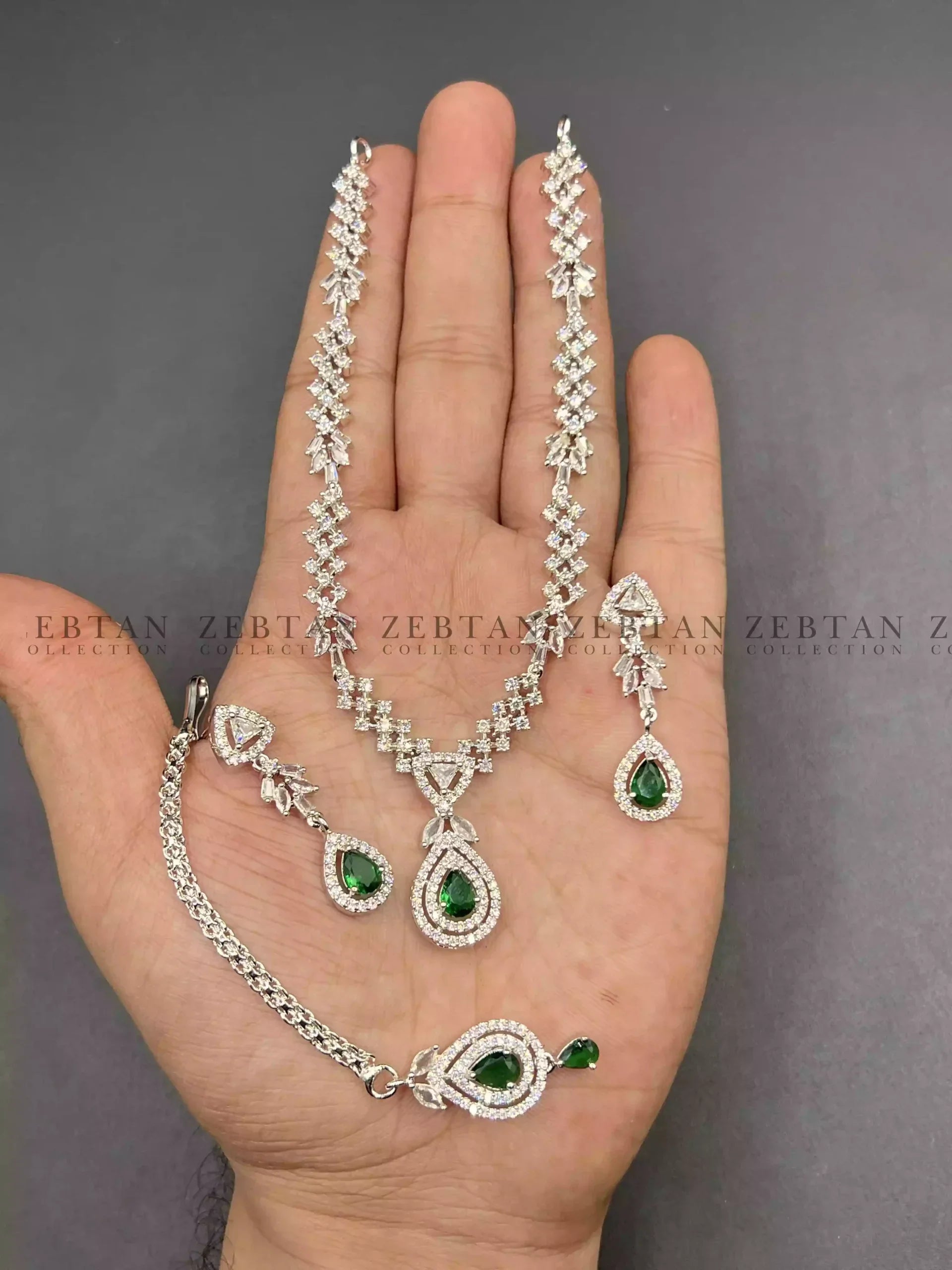 American diamond 1 carat set