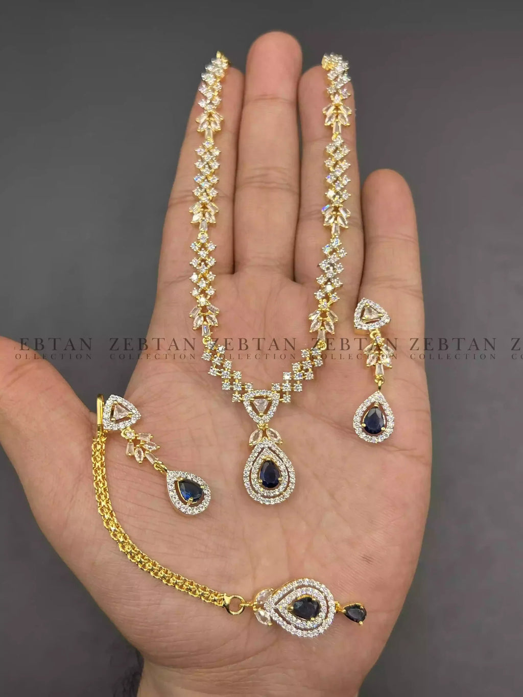 Delicate AD zircon necklace set