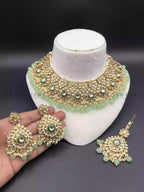 Indian kundan bridal set with teeka