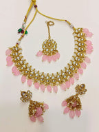 Kundan necklace set with teeka
