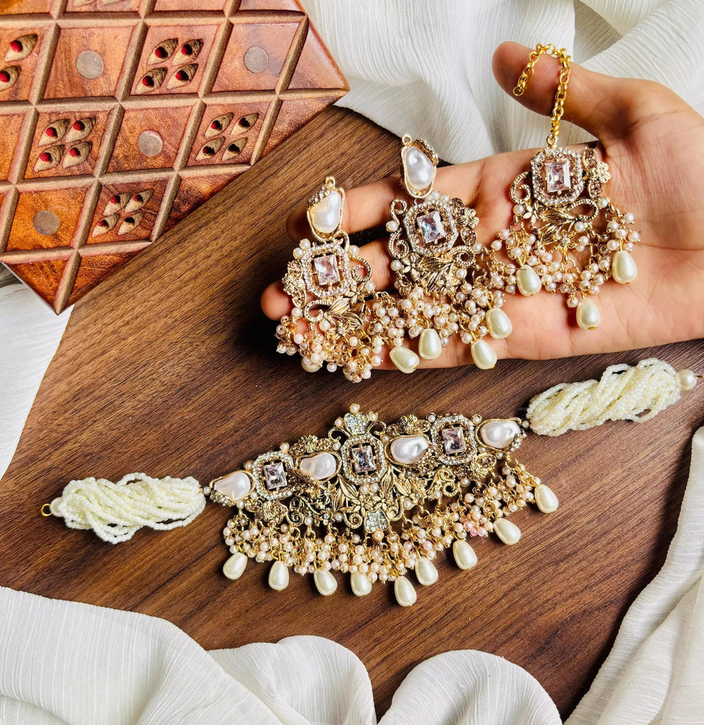 Mother pearl choker set