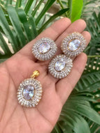 Zircon pendant set with ring