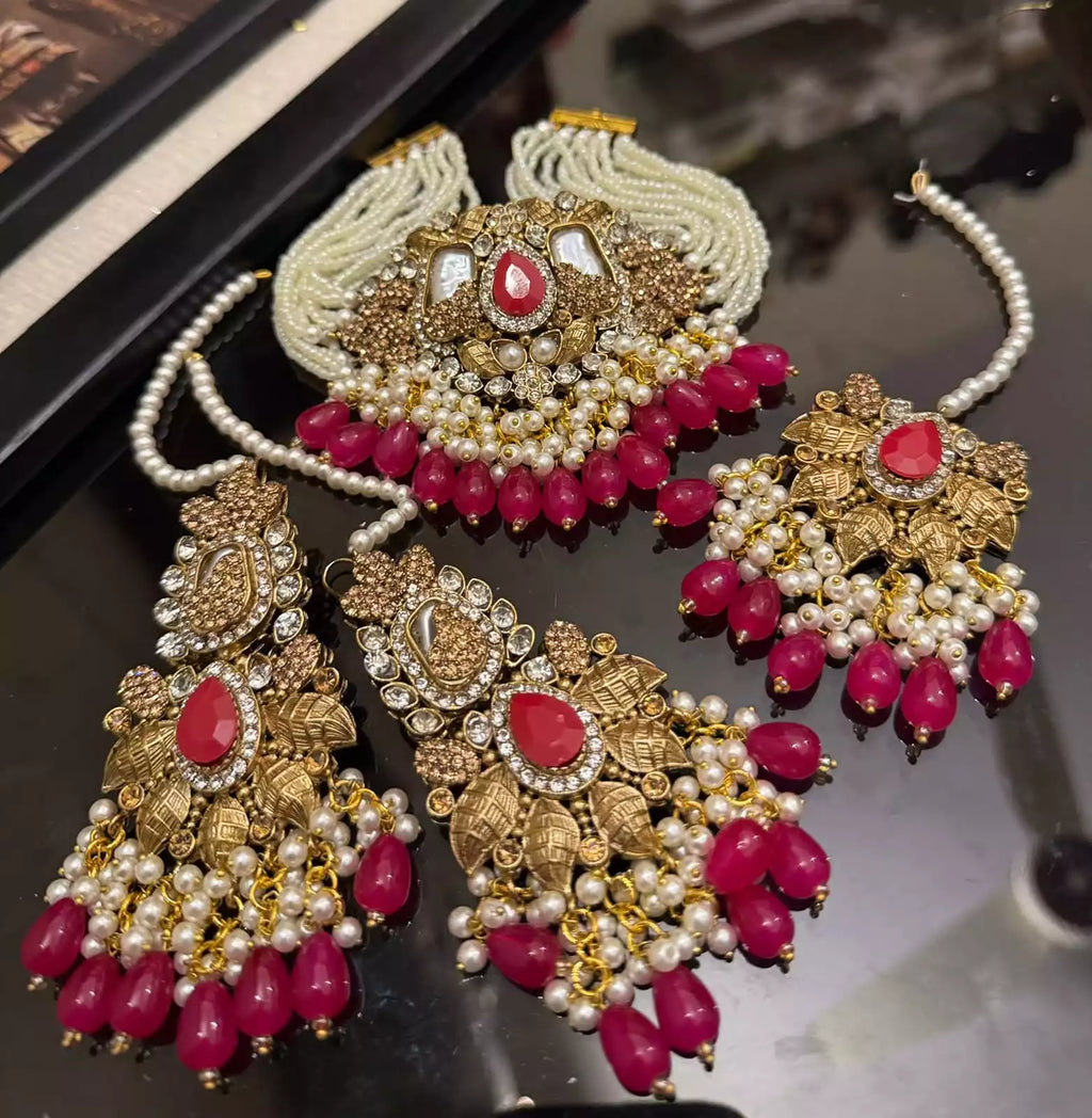 Handmade designer choker set
