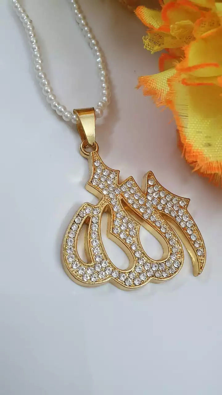 Gold plated calligraghy locket Main image