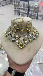Indian Kundan Uncut Necklace Set