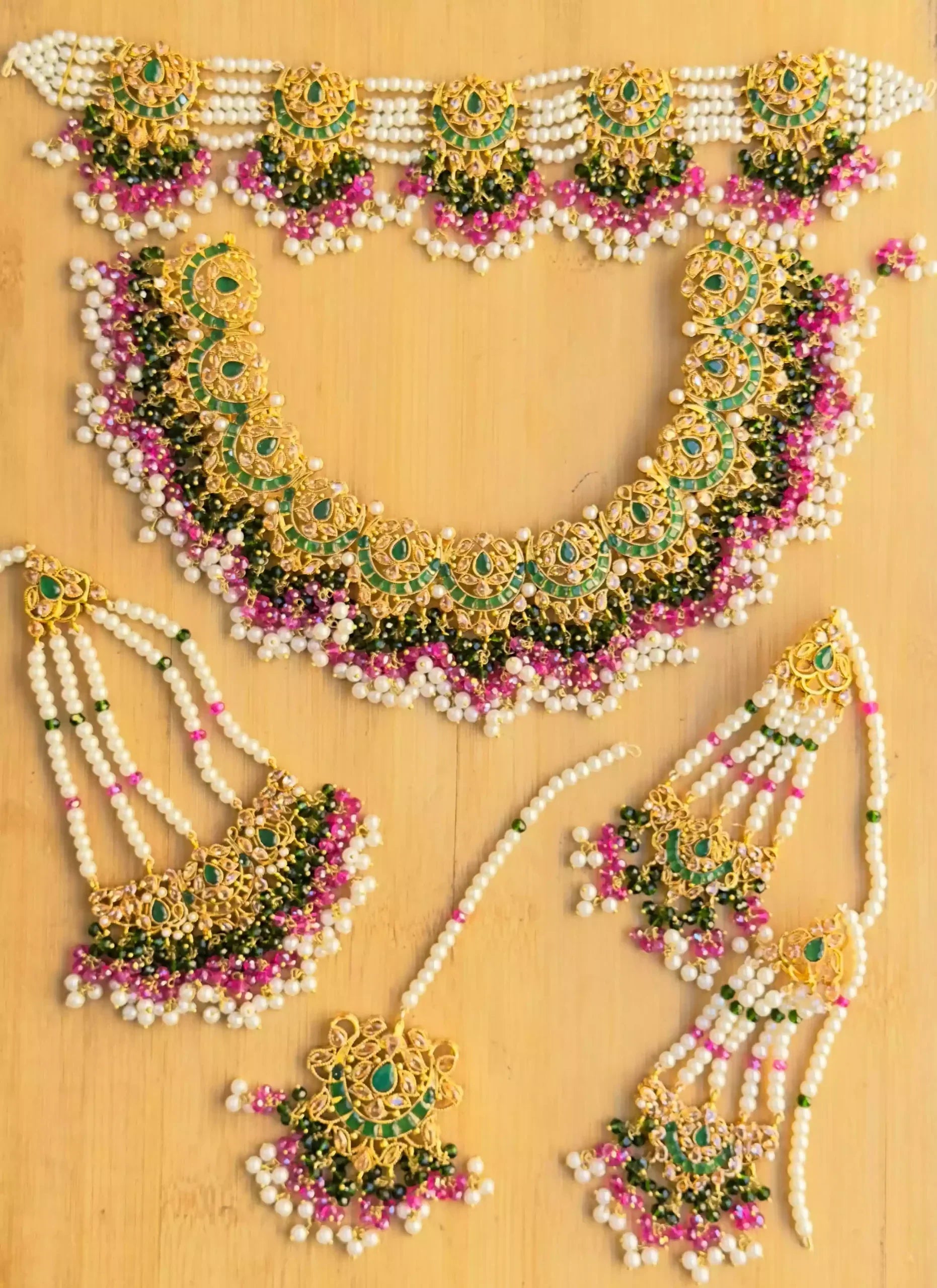 High quality bridal set Secondary image
