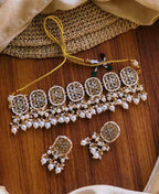 Dabbi kundan choker set