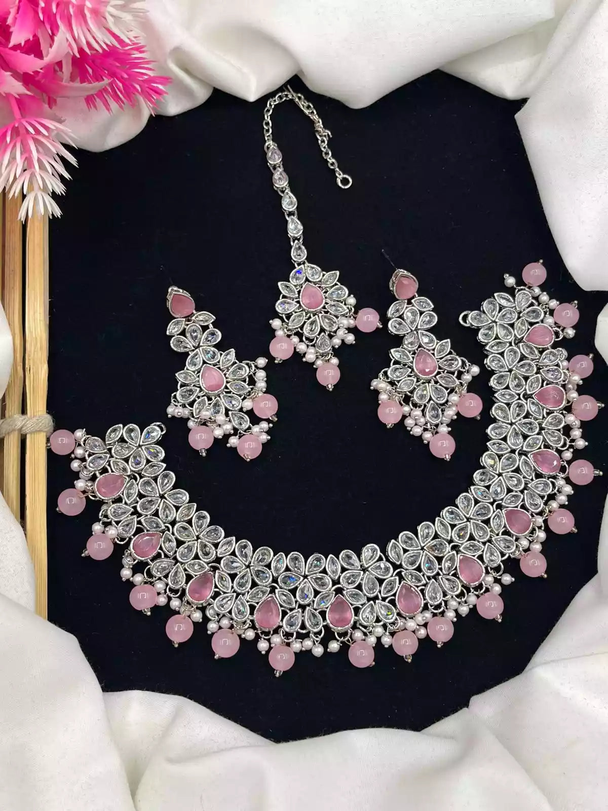 Reverse AD necklace set
