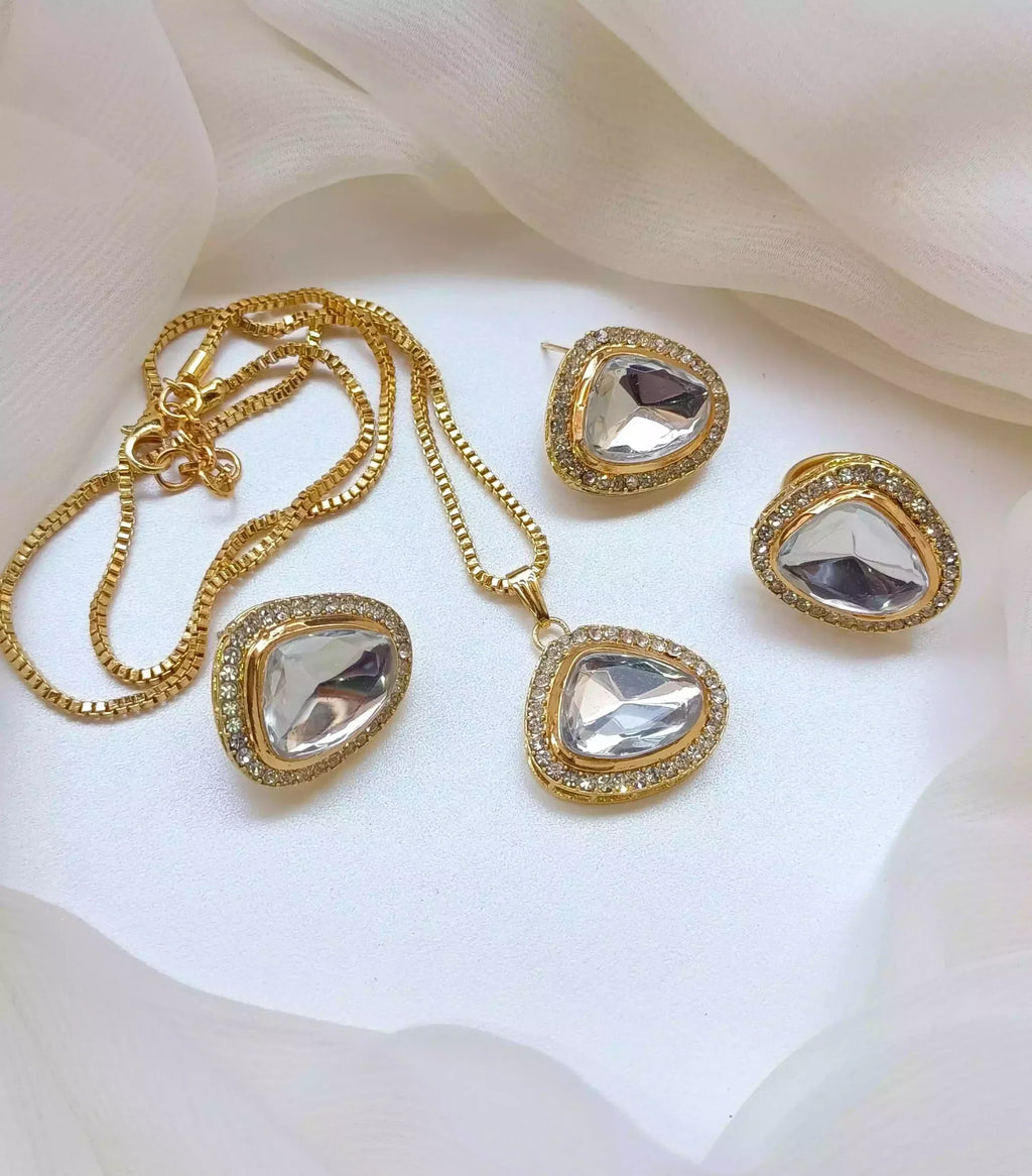 Uncut kundan set with ring