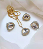 Uncut kundan set with ring
