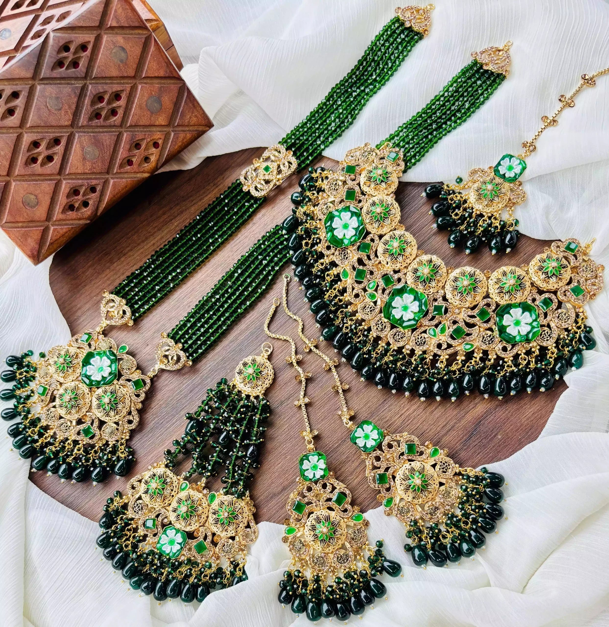 Complete bridal set