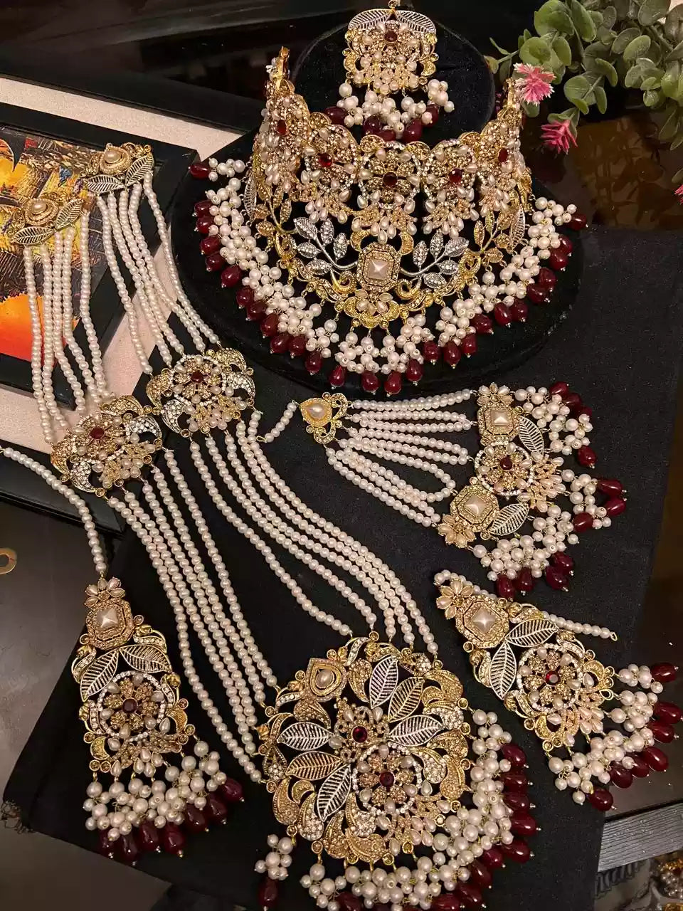 Handmade designer bridal set Main image