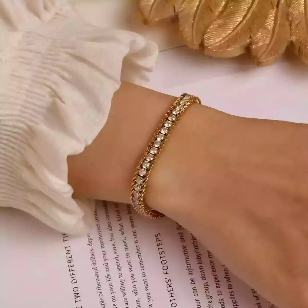 Stainless steel bracelet with zircons