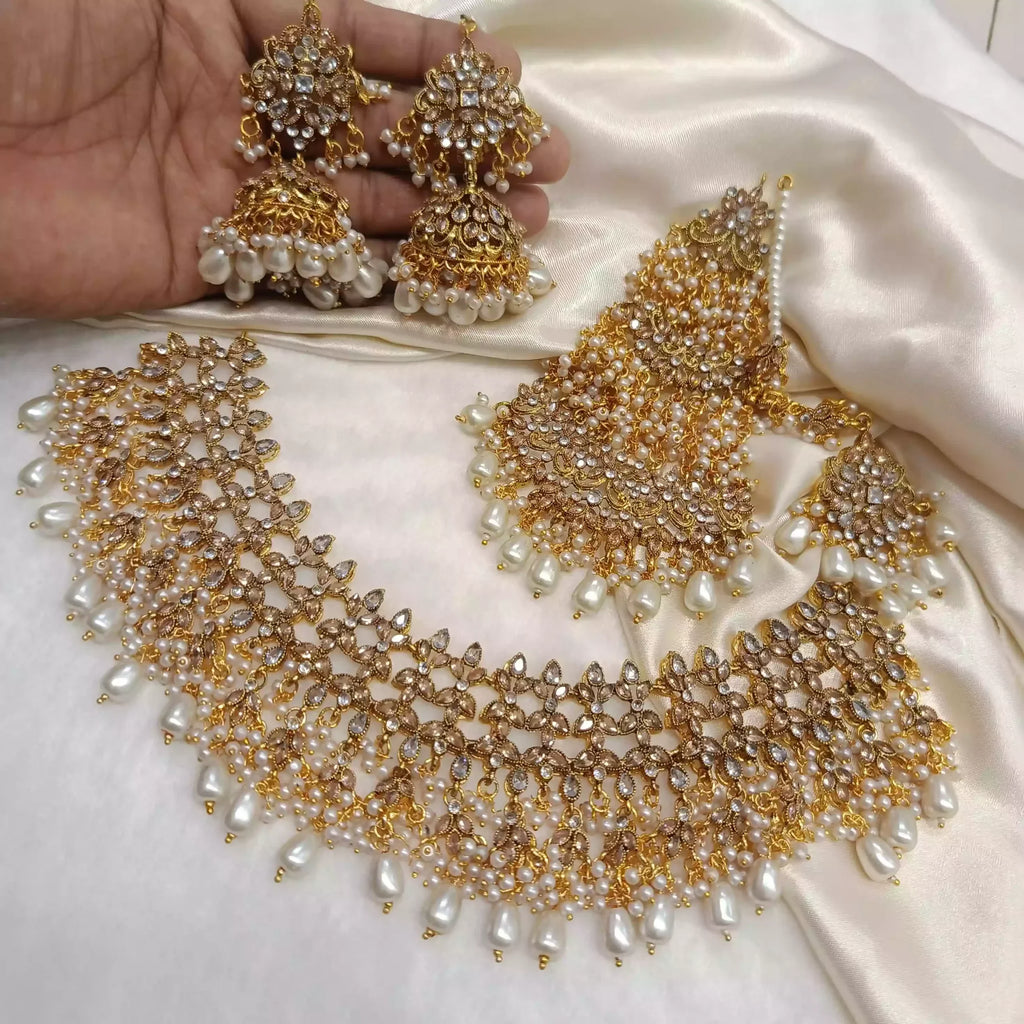 Zircon complete bridal set