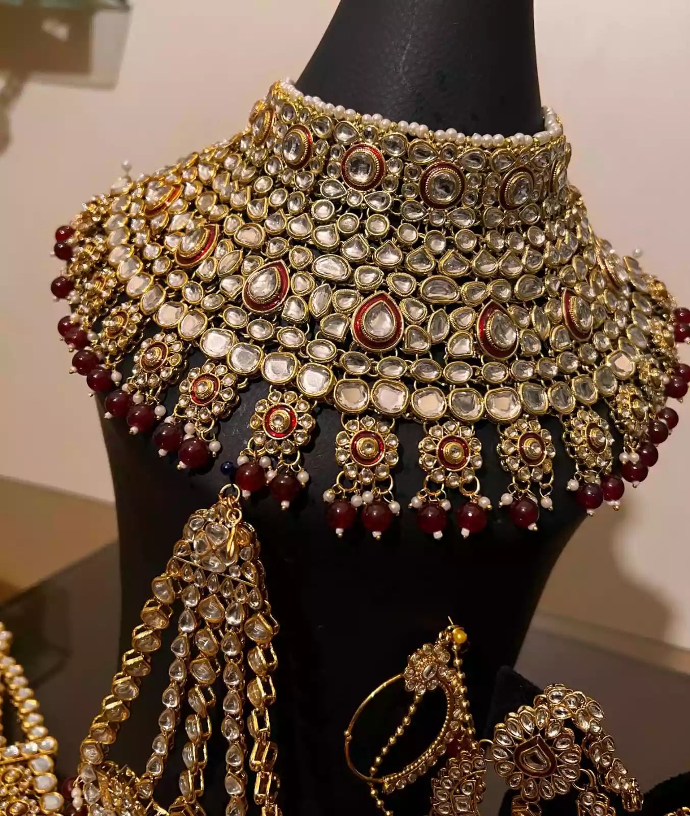 Indian kundan complete bridal package Secondary image