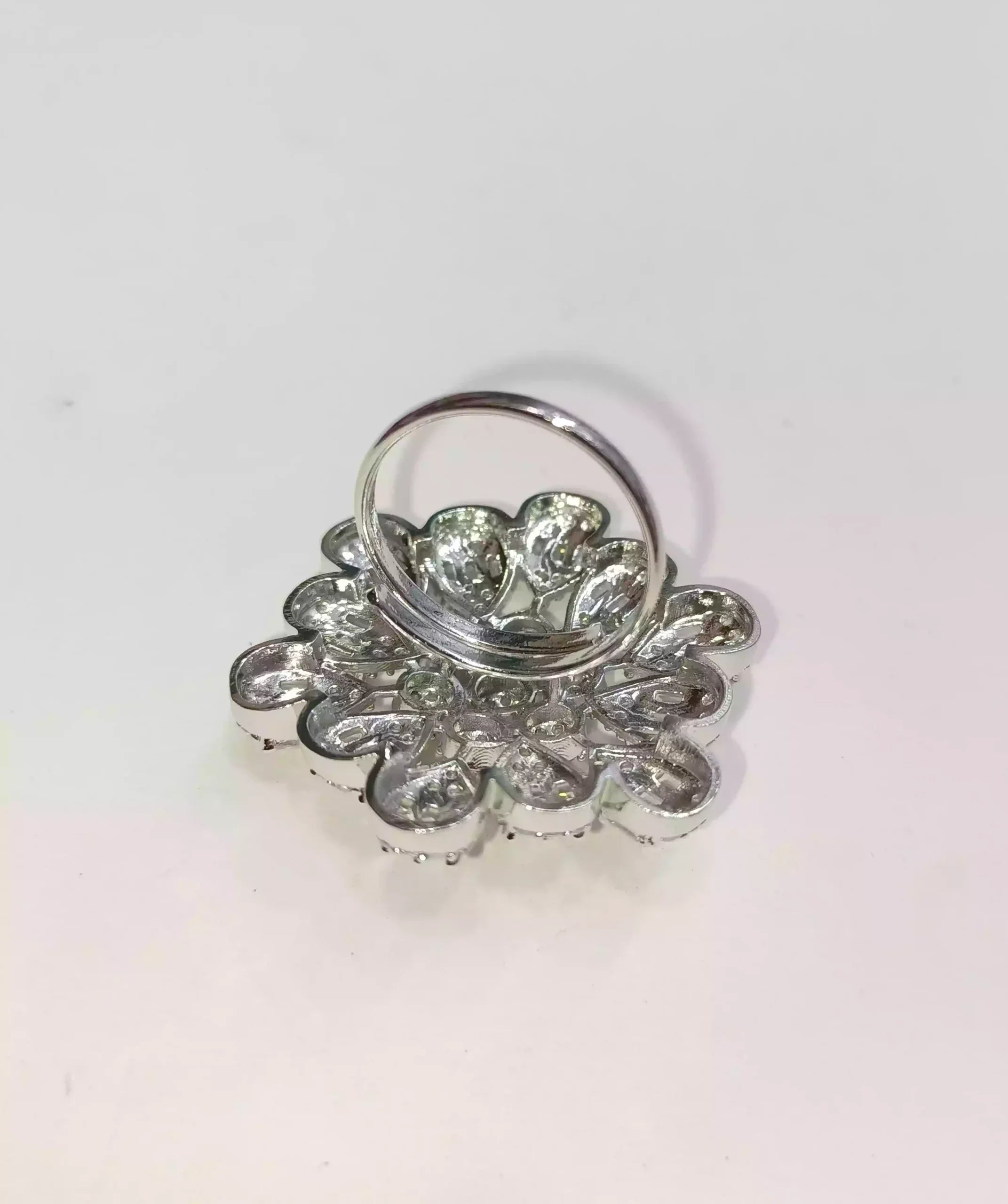 Zircon adjustable ring