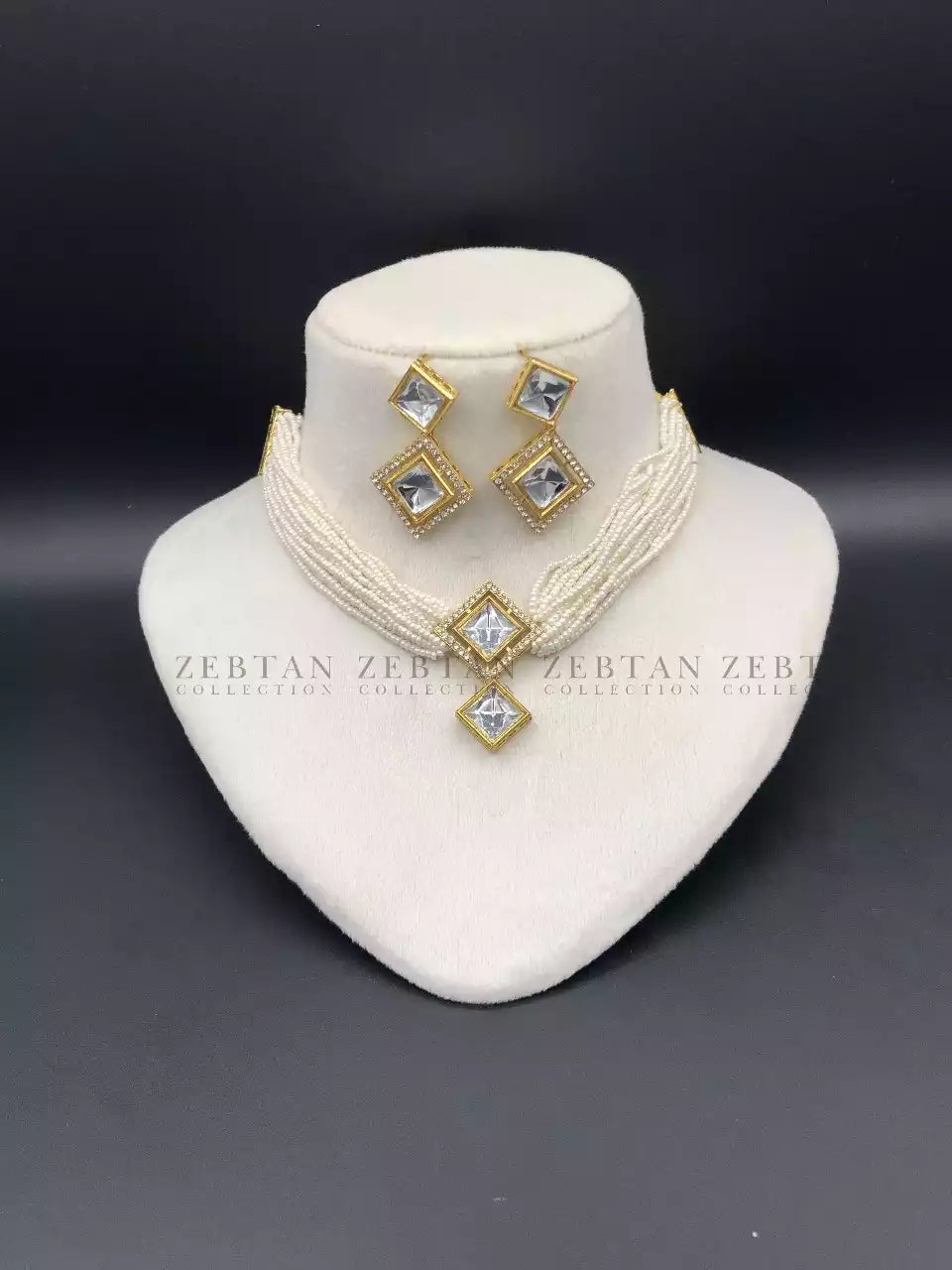 Uncut diamond choker set Main image