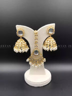 Kundan jhumki with teeka