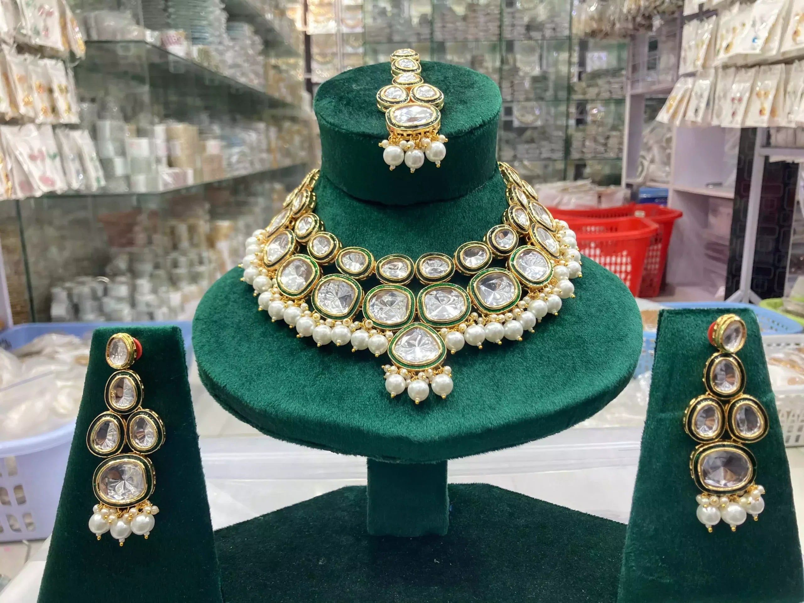 Big size kundan necklace set