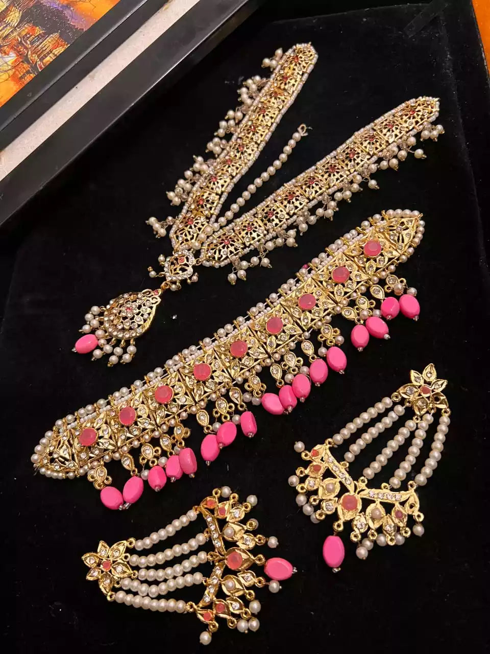 Noratan choker set