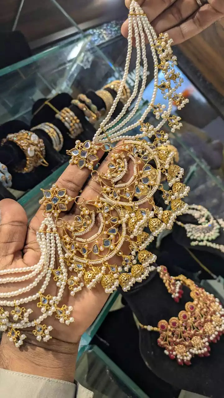 Heavy earrings with saharay Main image