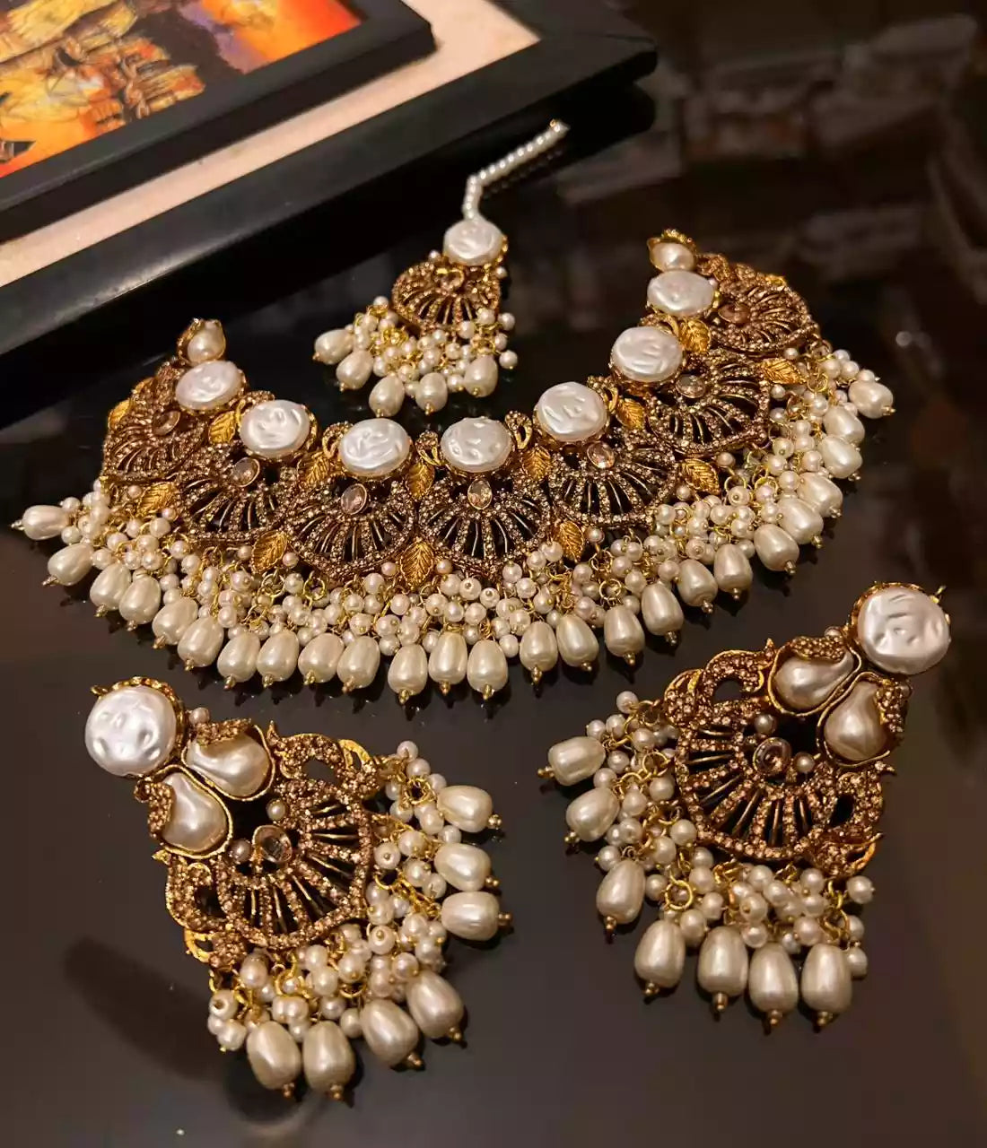 Egyptian necklace set