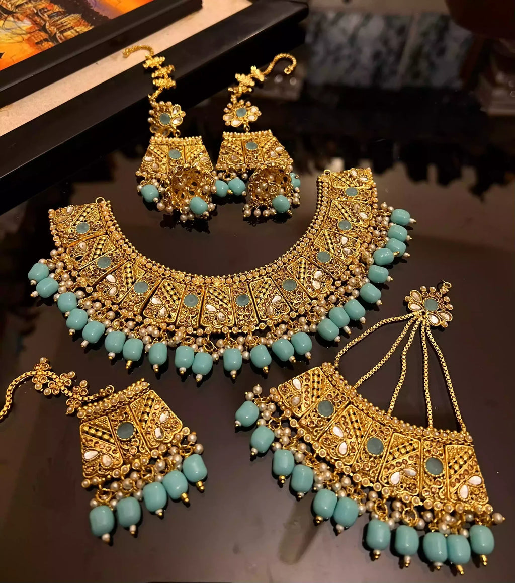 Gold plated necklace set