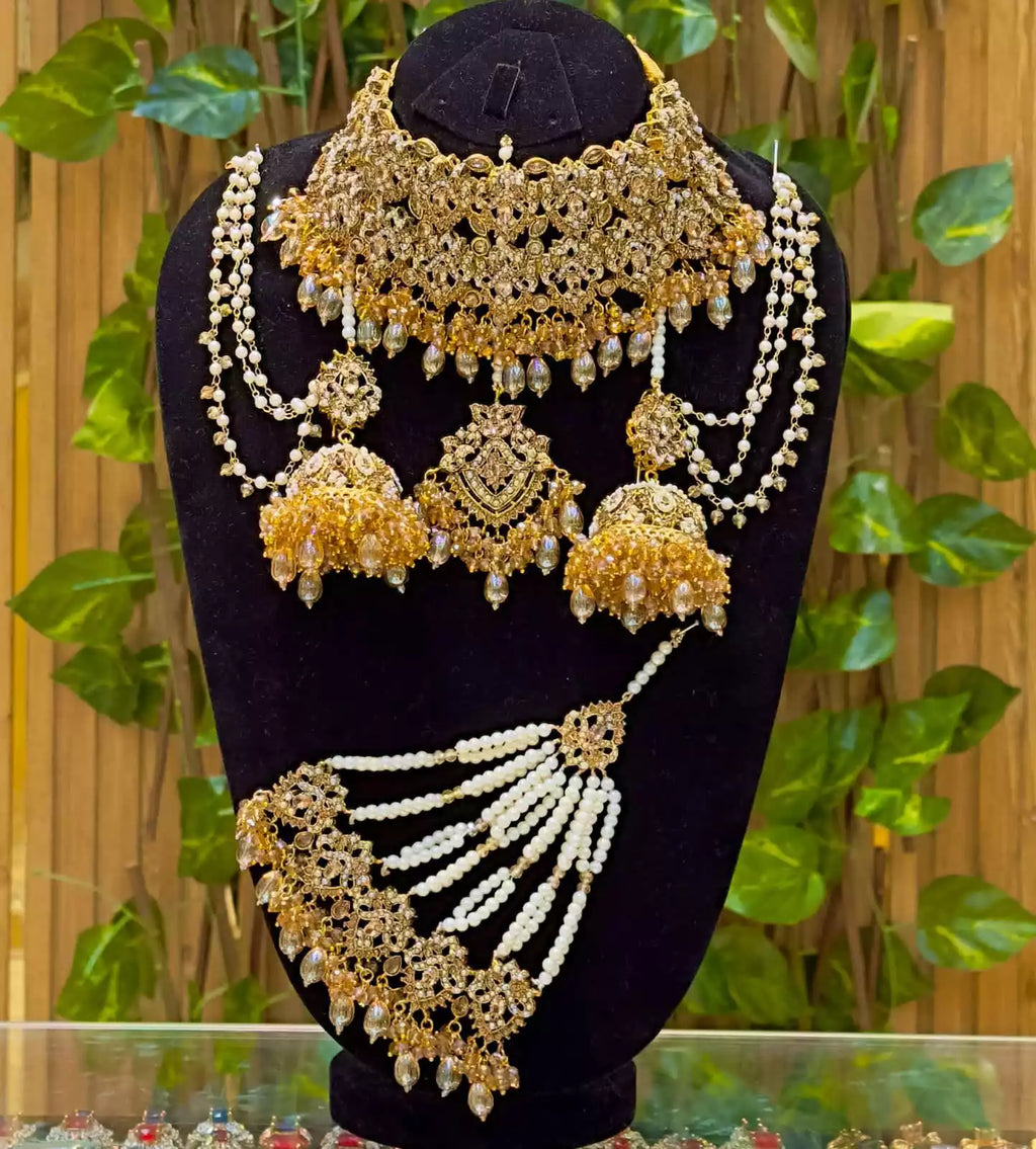 Heavy noratan bridal set