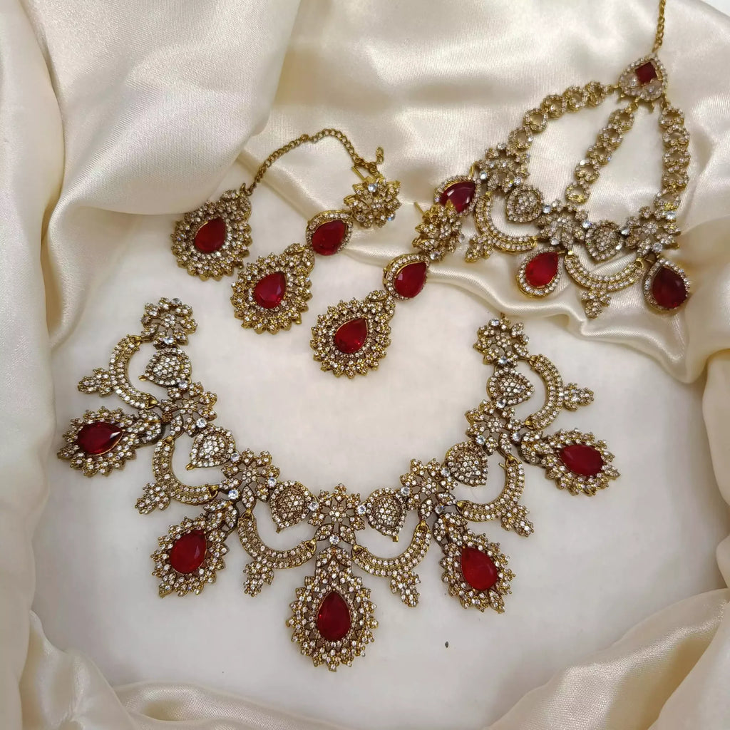 Elegant bridal set with jhumar